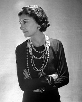 Coco Chanel je jedna z najvýraznejších osobností módnej histórie.