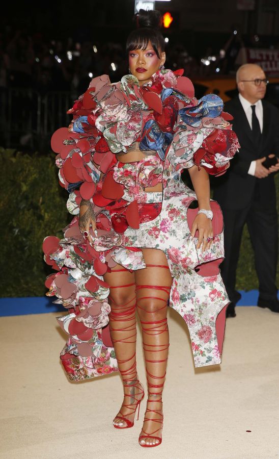 Speváčka Rihanna na Met Gala 2017