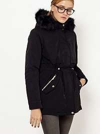 CAMAIEU čierna zimná bunda s umelým kožúškom s kapucňou