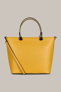 Kara horčicovo žltá kožená kabelka s ozdobnými aplikáciami