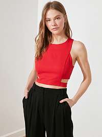 Trendyol červené crop top s prestrihmi