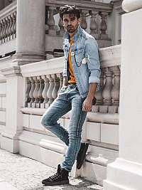 Jeansový pánsky outfit
