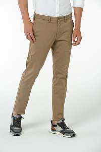 Nohavice GANT O1. REGULAR COMFORT SUPER CHINO