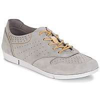 Clarks  Tri Actor  
