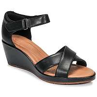 Clarks  UN PLAZA CROSS  Čierna