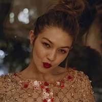 Ako sa oblieka Gigi Hadid?