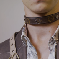 Pánsky choker - vtip alebo realita?