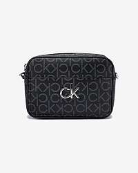 Calvin Klein čierne crossbody taška Camera Monogram