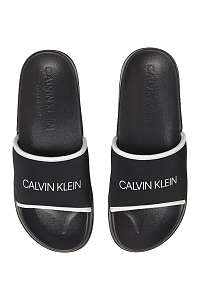 Calvin Klein čierne šľapky Slide s bielymi prvkami