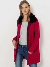 Červený ľahký kabát s umelým kožúškom CAMAIEU
