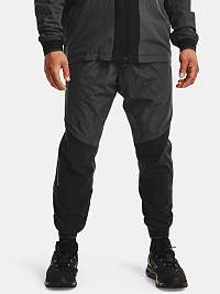 Tepláky Under Armour RUSH LEGACY WIND PANT - čierna