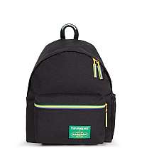 Čierny ruksak s farebným zipsom EASTPAK PADDED PAK'R
